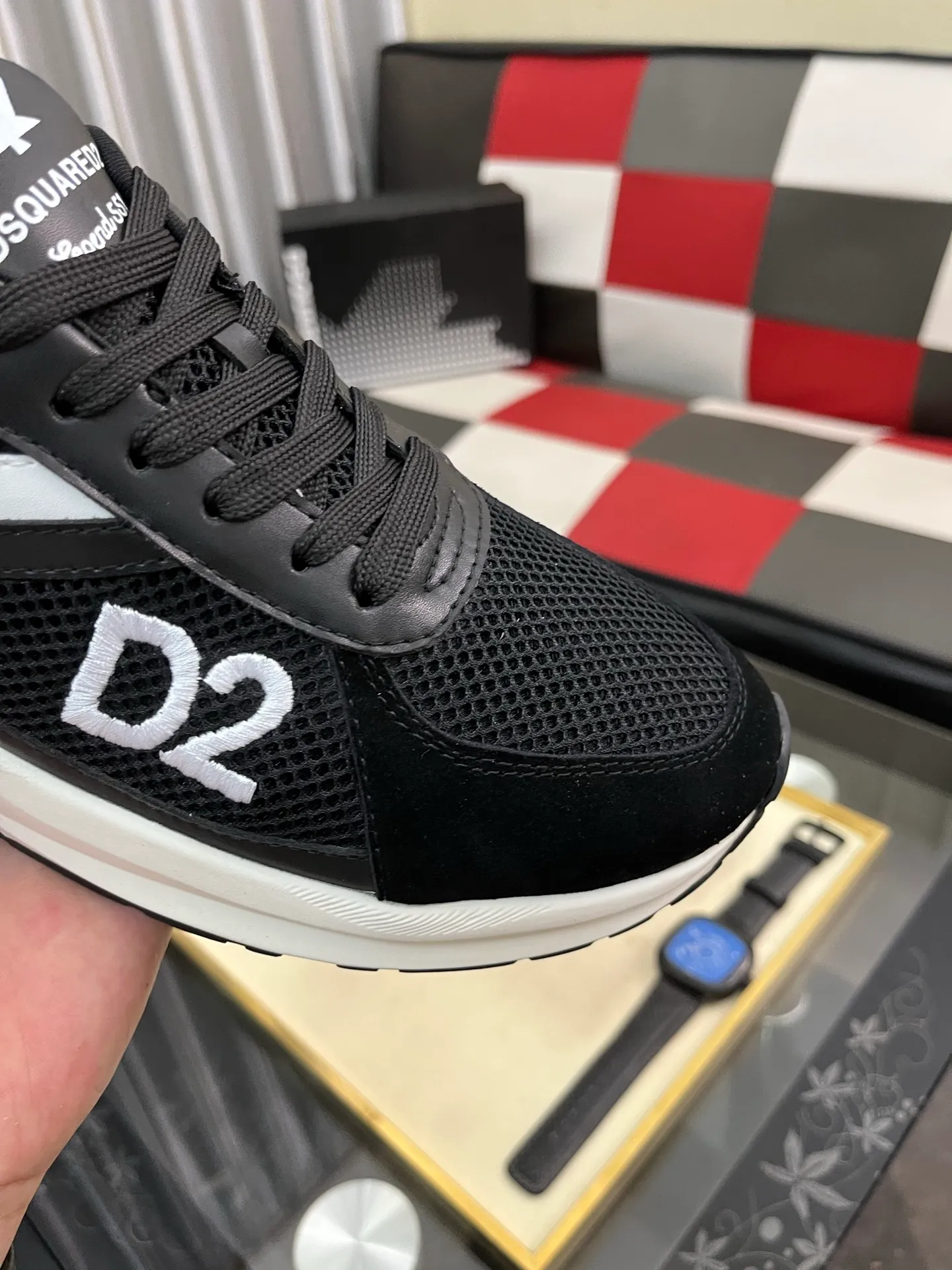 Men's shoes 💰480⌚️⌚️DG's latest popular casual shoes 🔥🔥, the tongue has the brand's iconic details, and the combination of silk cowhide and cow suede enhances the style. Fashionable and versatile, it can complement any look. Create an exquisite design with unique dynamic vitality and modern atmosphere, showing modern elegance. Size: 36-464️⃣colors available
